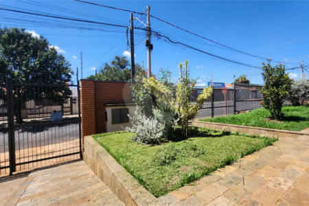 Casa à venda com 3 quartos, sendo 2 suítes, em Jardim Europa (vila Xavier), Araraquara, SP