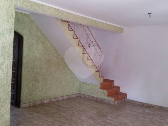 Sobrado à venda com 3 quartos, sendo 1 suíte,  em Jardim Virginia Bianca, São Paulo, SP