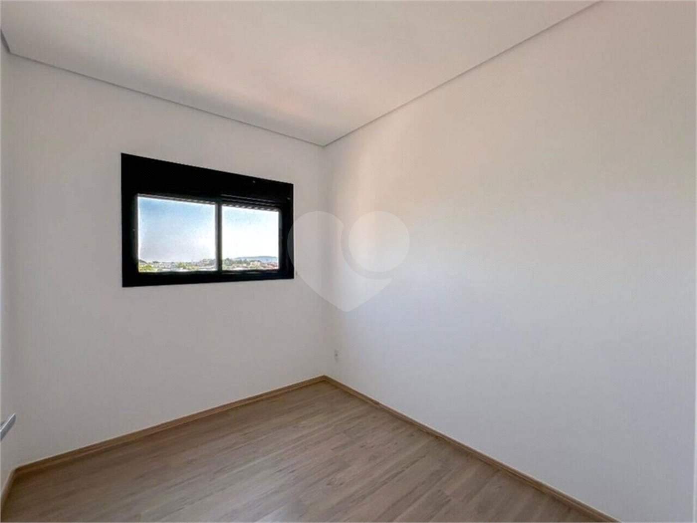 Apartamento à venda com 3 suítes em Vila Lucy, Sorocaba, SP