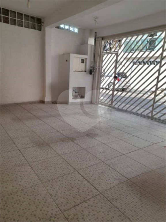 Sobrado à venda com 2 quartos em Chora Menino, São Paulo, SP