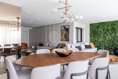Apartamento à venda com 4 quartos, sendo 2 suítes,  em Vila Mariana, São Paulo, SP