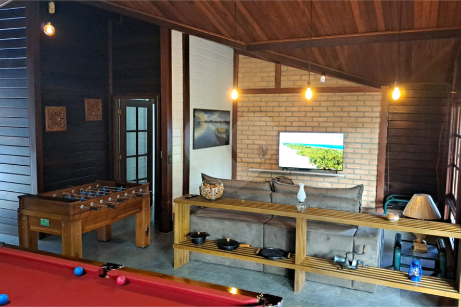 Casa à venda com 3 quartos, sendo 1 suíte, no condomínio Alpes da Cantareira, Mairiporã - SP