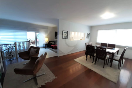 Sobrado à venda com 3 quartos, sendo 1 suíte, em Chácara Monte Alegre, São Paulo, SP