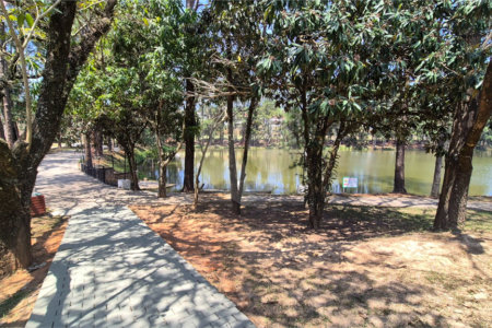Casa à venda com 5 quartos, sendo 4 suítes, no condomínio Terras de Lucas, Sorocaba - SP