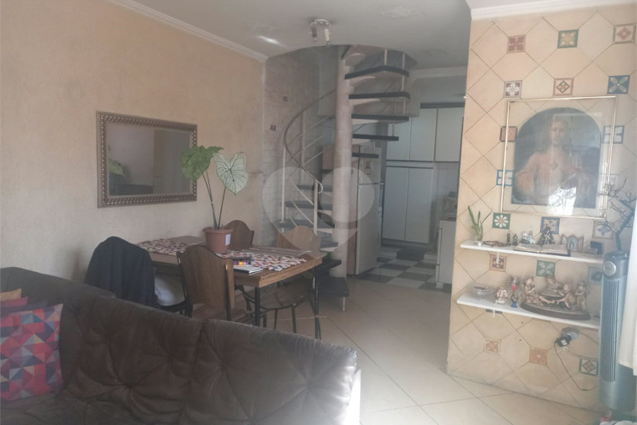 Casa à venda com 4 quartos, sendo 3 suítes, em Água Fria, São Paulo, SP