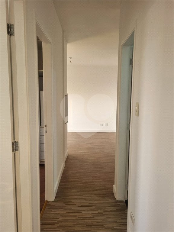 Loja à venda com 3 quartos, sendo 1 suíte,  em Vila Mariana, São Paulo, SP