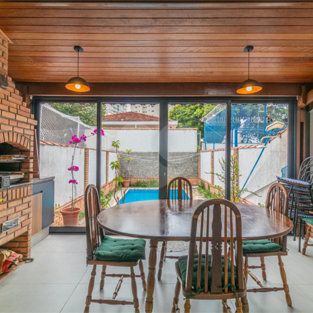 Sobrado à venda com 3 quartos, sendo 1 suíte,  em Vila Mascote, São Paulo, SP