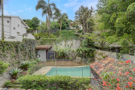 Casa de Vila à venda ou para alugar com 3 suítes em Jardim dos Estados, São Paulo, SP