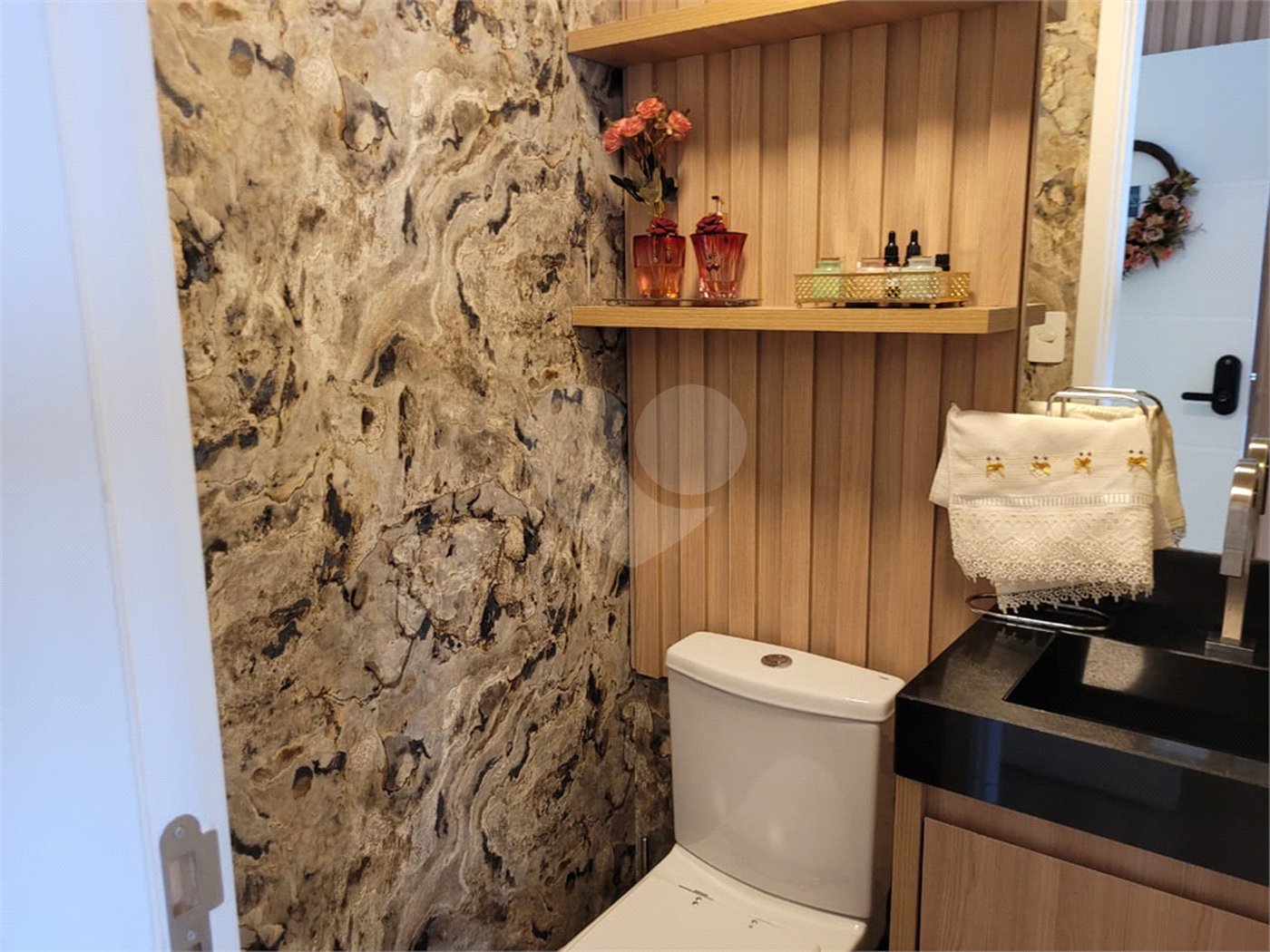 Apartamento à venda com 3 suítes em Parque Campolim, Sorocaba, SP