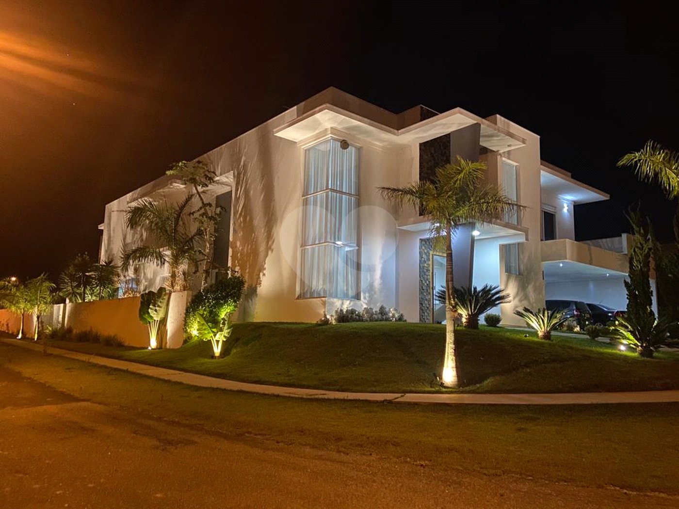 Casa à venda com 5 suítes no condomínio Residencial Fazenda Alta Vista, Salto de Pirapora - SP