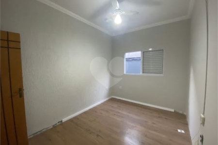 Casa à venda com 4 quartos, sendo 2 suítes,  em Jardim Santa Marta III, Salto, SP
