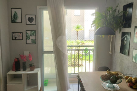 Apartamento à venda com 2 quartos em Parque Reboucas, São Paulo, SP