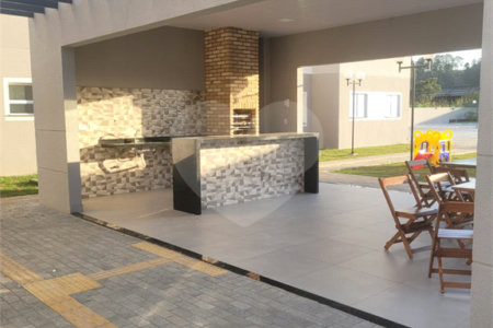 Casa à venda com 2 quartos no condomínio Residencial Caxangá 2, Suzano - SP