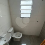 Casa à venda com 3 quartos, sendo 1 suíte, no condomínio Felipe Camarao, Poá - SP
