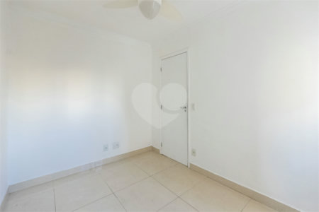 Apartamento à venda com 3 quartos, sendo 1 suíte, em Jardim Parque Morumbi, São Paulo, SP