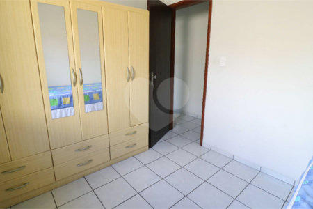 Sobrado à venda com 3 quartos, sendo 1 suíte, em Parque Ramos Freitas, São Paulo, SP