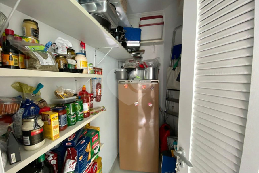 Sobrado à venda com 5 quartos, sendo 4 suítes, em Palmas do Tremembé, São Paulo, SP