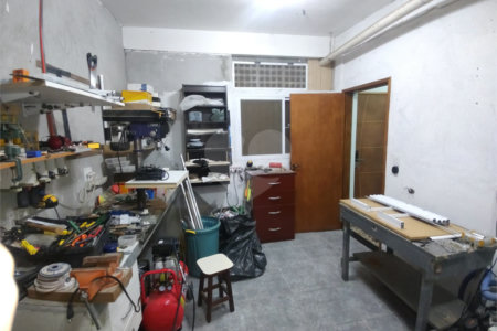 Casa à venda com 2 suítes no condomínio Morada das Hortênsias, São Paulo - SP