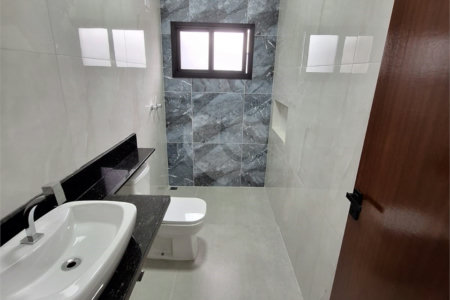 Casa à venda com 3 quartos, sendo 1 suíte,  no condomínio Helena Maria, Sorocaba - SP