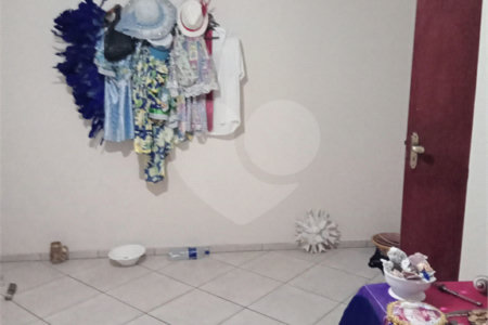 Casa à venda com 3 quartos, sendo 1 suíte,  em Vila Júlia, Poá, SP