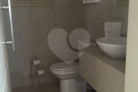 Apartamento à venda com 3 suítes em Santana, São Paulo, SP