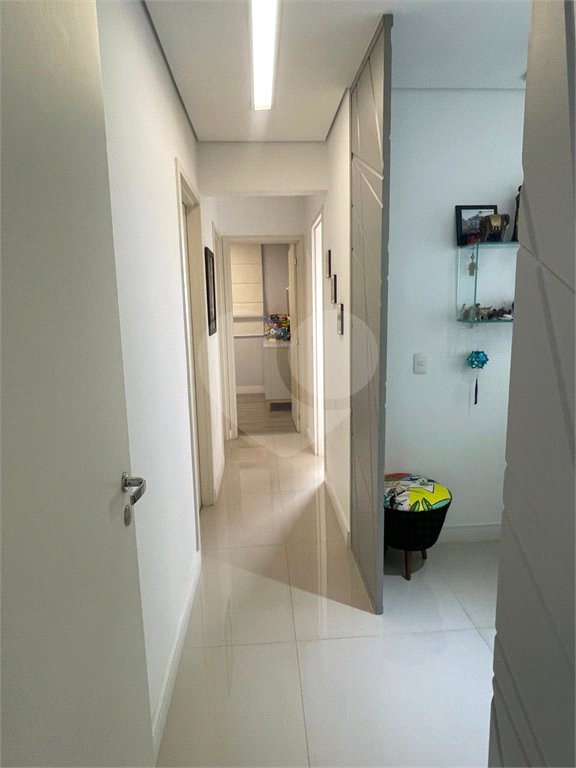 Apartamento à venda com 3 quartos, sendo 1 suíte,  em Vila Suissa, Mogi das Cruzes, SP