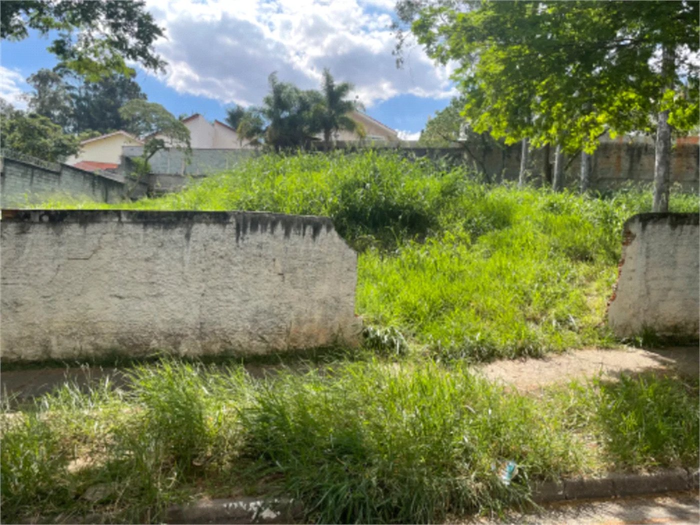 Terreno à venda no condomínio Padre Tiago Alberione, São Paulo - SP