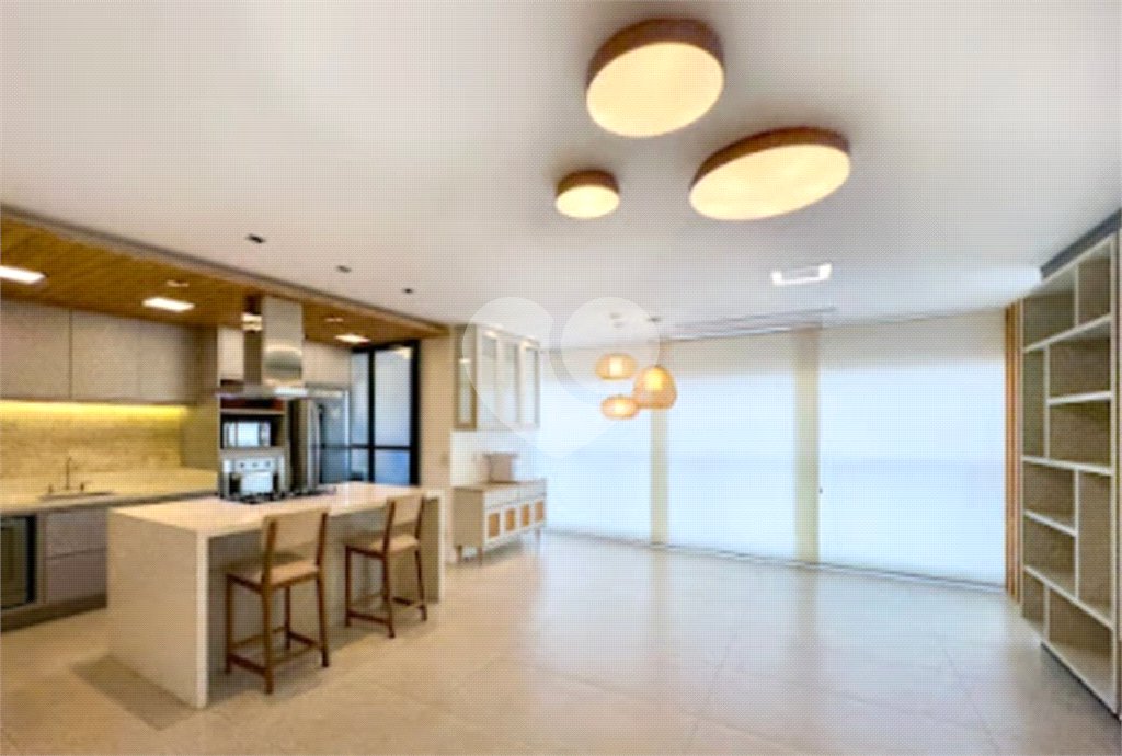 Apartamento à venda com 2 quartos, sendo 1 suíte,  em Vila Olímpia, São Paulo, SP