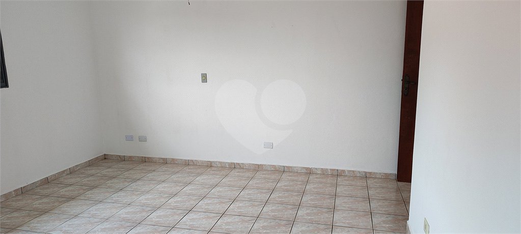 Sobrado à venda com 3 quartos, sendo 1 suíte, em Ressaca, Atibaia, SP