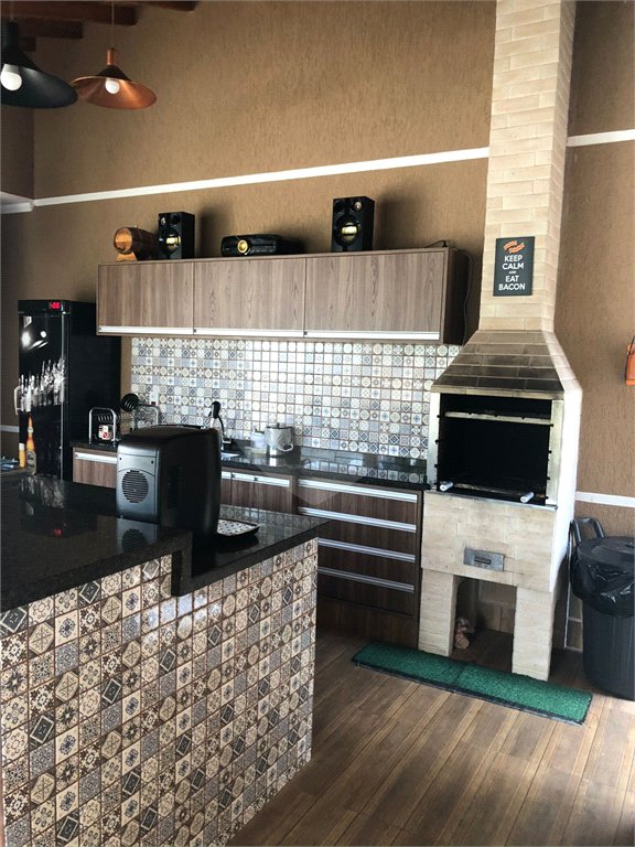 Casa à venda com 3 quartos, sendo 1 suíte, no condomínio Fiorella, Valinhos - SP