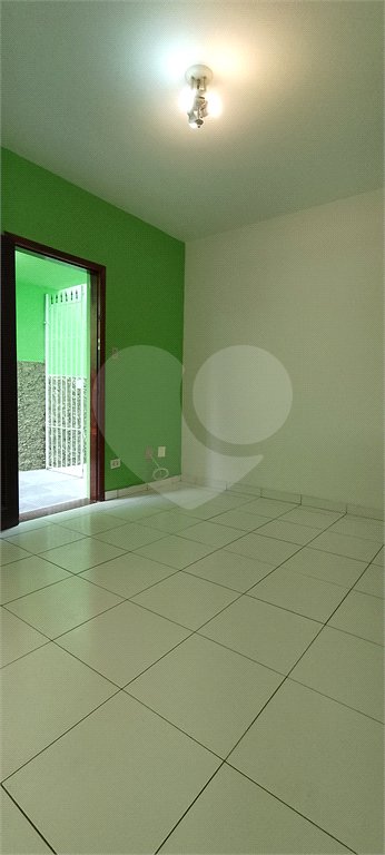 Sobrado à venda com 2 quartos em Jardim Itacolomi, São Paulo, SP