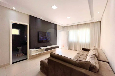 Sobrado à venda com 3 quartos, sendo 1 suíte,  em Residencial Jardim Nathália, Sorocaba, SP