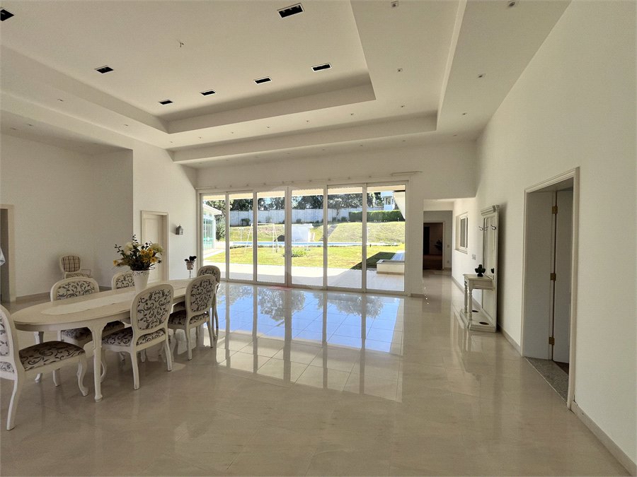 Casa à venda com 6 quartos, sendo 5 suítes, no condomínio City Castelo, Itu - SP