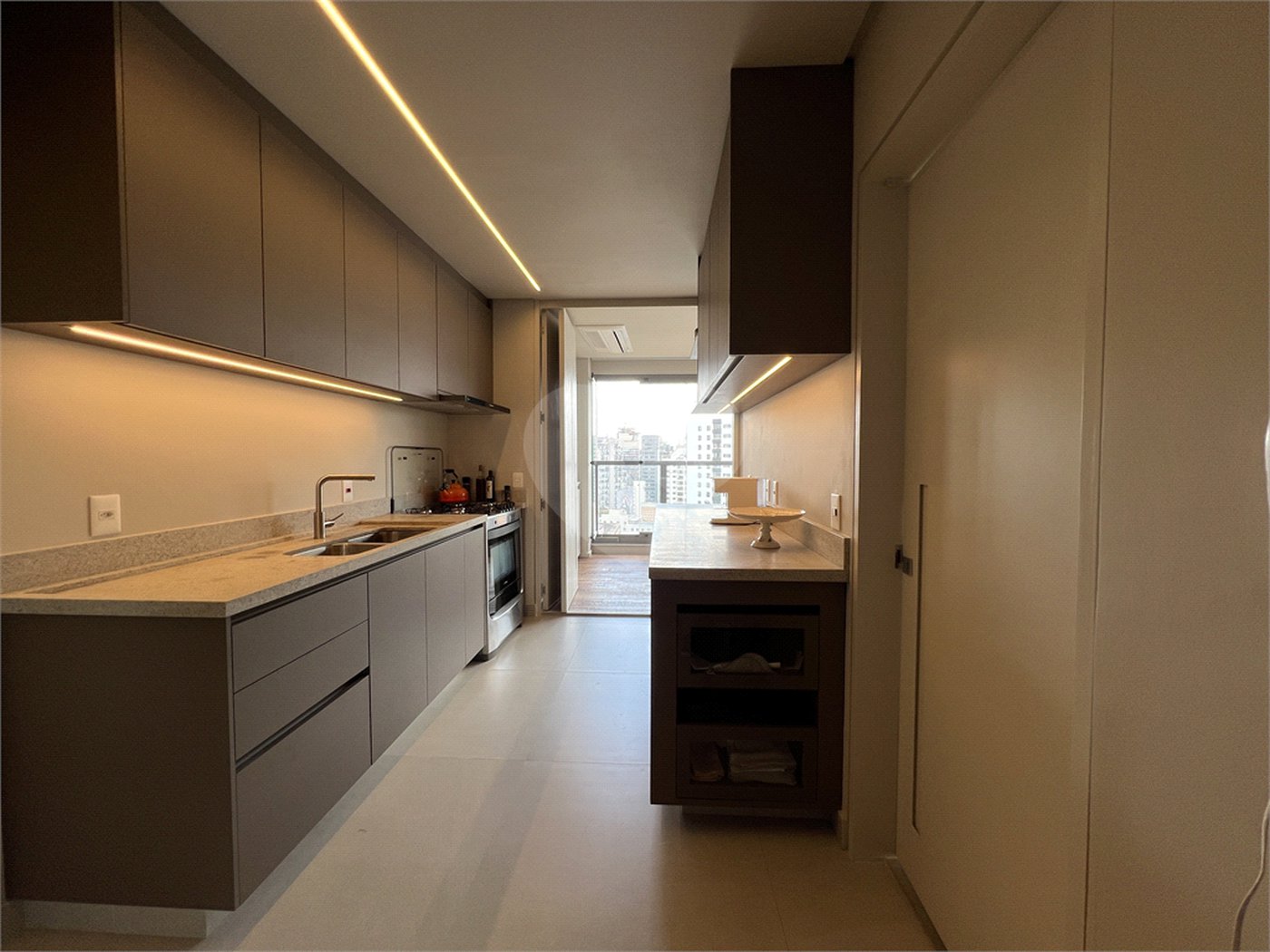 Apartamento de Alto Padrão próximo à Praça Pereira Coutinho