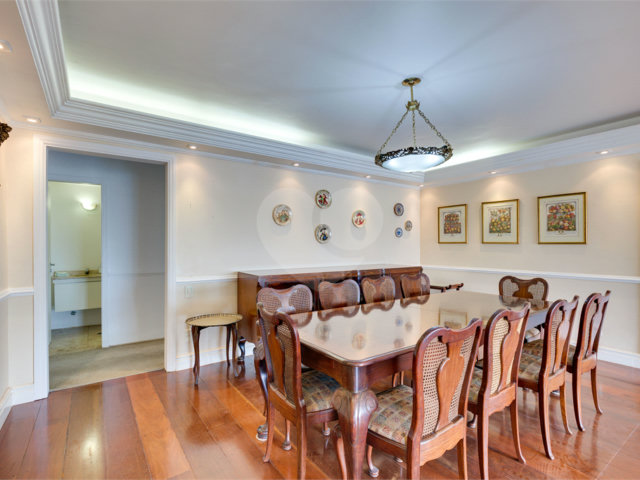 Apartamento à venda com 3 suítes em Real Parque, São Paulo, SP