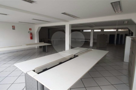 Prédio à venda ou para alugar em Vila Palmares, Santo André, SP
