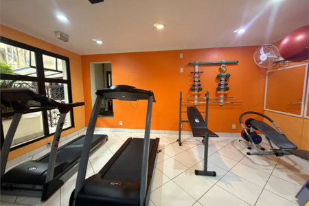 Apartamento à venda com 3 suítes em Vila Suzana, São Paulo, SP