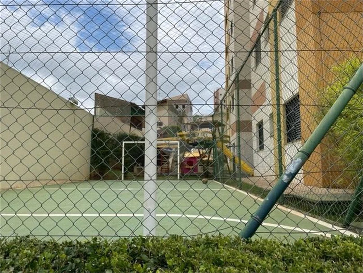Apartamento para locação em Valinhos -SP 3 quartos, 1 banheiro, 1 vaga.