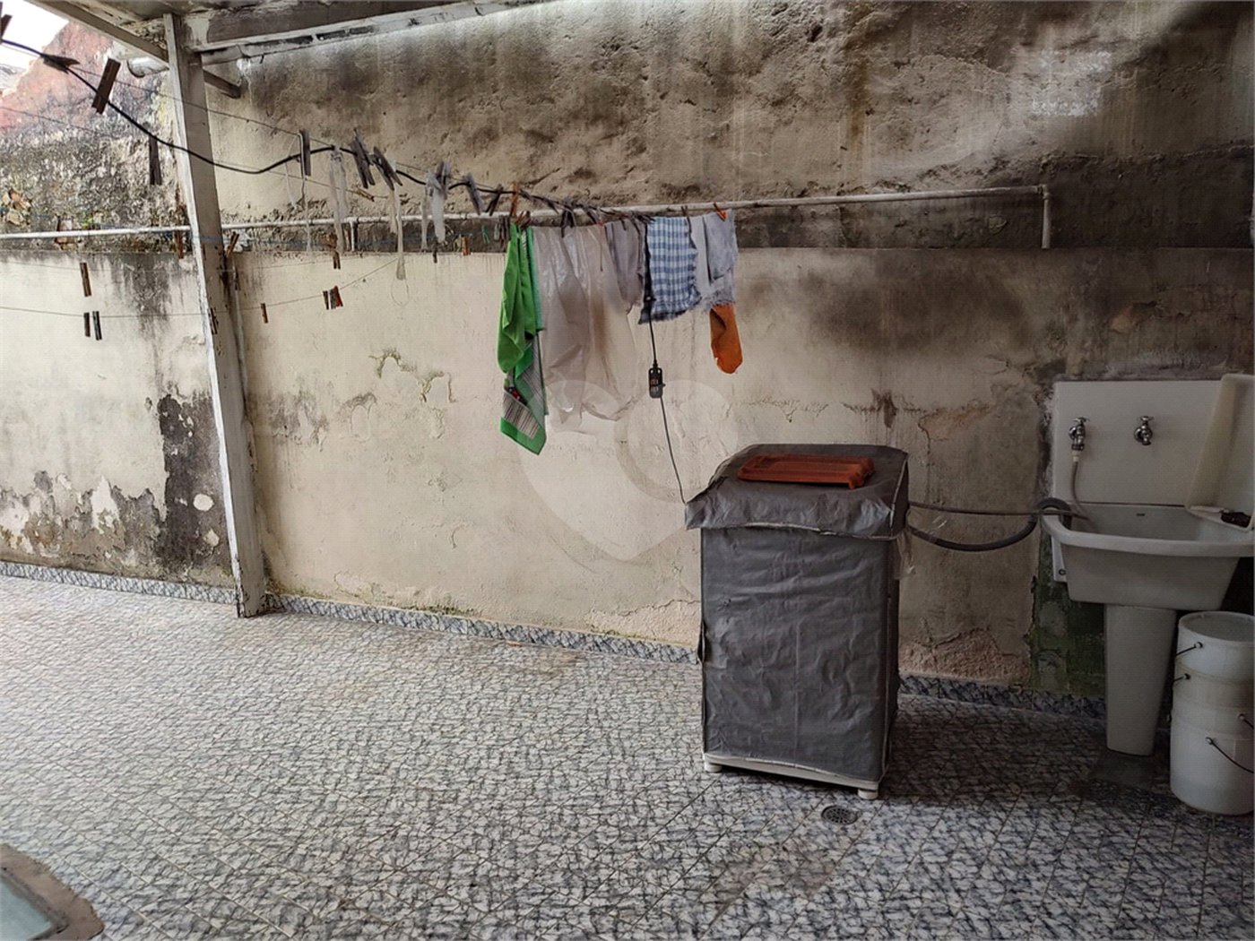 Casa à venda com 3 quartos, sendo 2 suítes, em Vila Nivi, São Paulo, SP