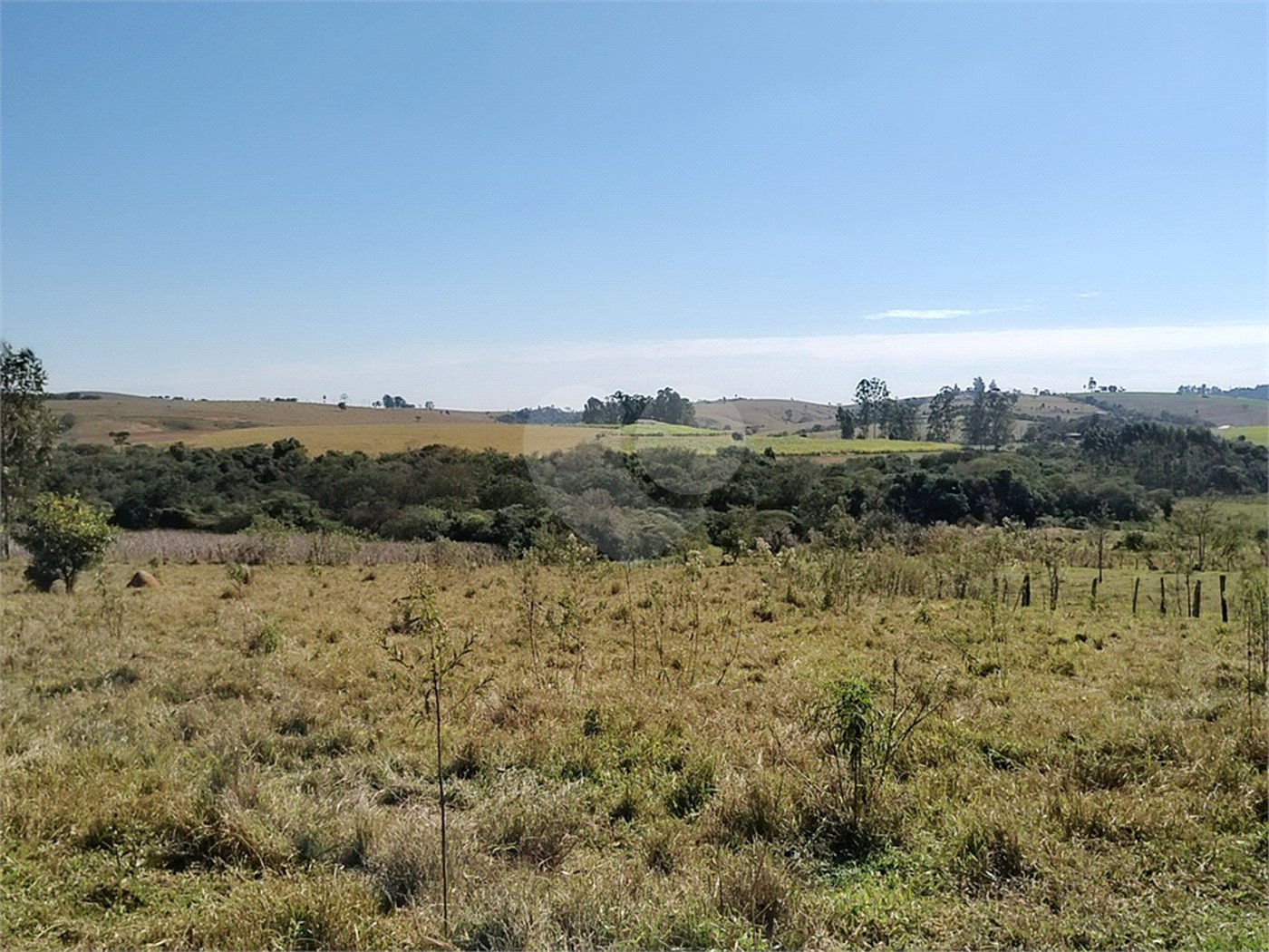Sítio à venda com 3 quartos, sendo 1 suíte,  em Da Barra, Salto de Pirapora, SP