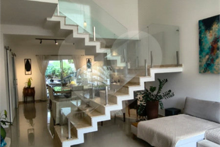 Casa à venda com 3 suítes no condomínio Reserva da Mata, Vinhedo - SP
