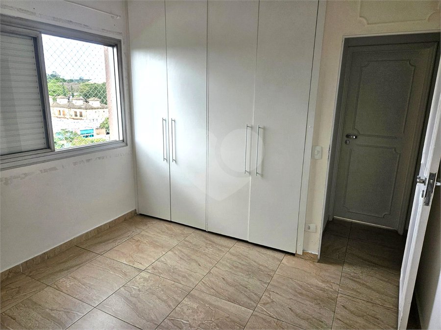 Apartamento para alugar com 3 quartos, sendo 1 suíte, em Alto da Boa Vista, São Paulo, SP