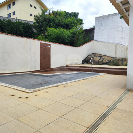 Sobrado à venda com 2 quartos em Jardim Emília, Sorocaba, SP