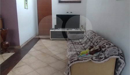 Casa à venda com 3 quartos, sendo 1 suíte, em Imirim, São Paulo, SP
