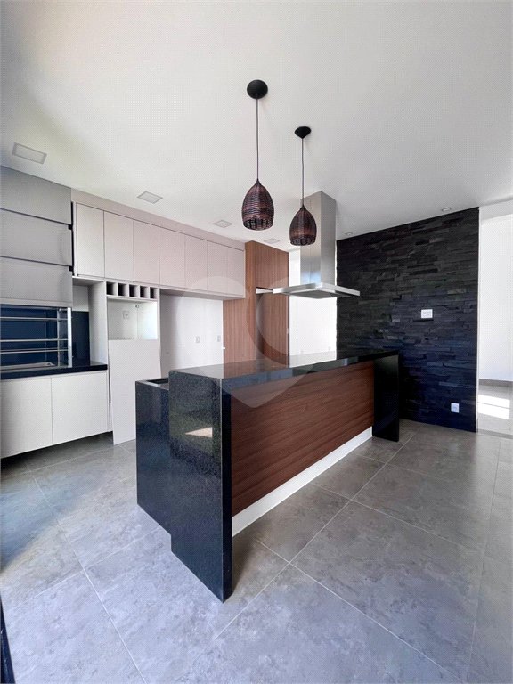 Casa à venda com 3 suítes em Residencial Village Damha III, Araraquara, SP