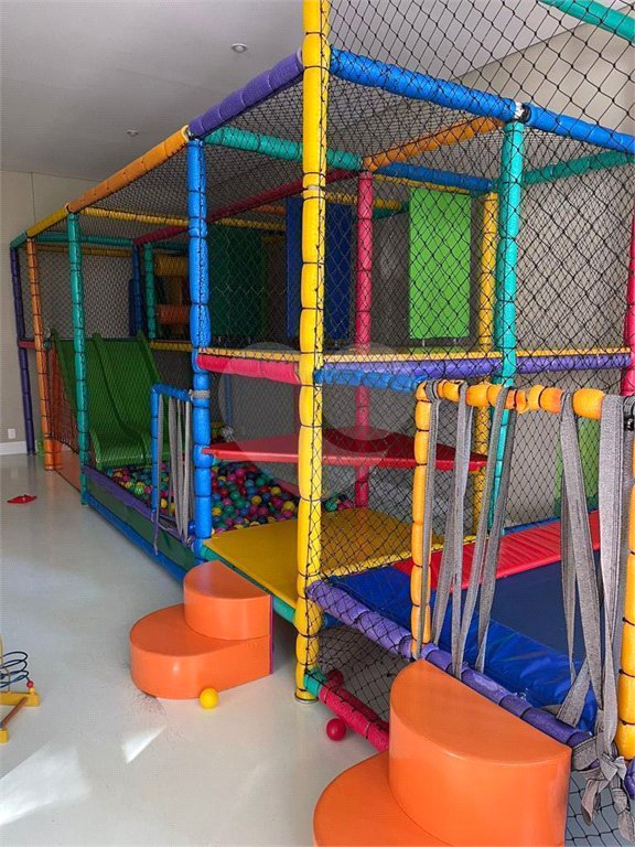Apartamento à venda com 3 suítes em Campo Belo, São Paulo, SP