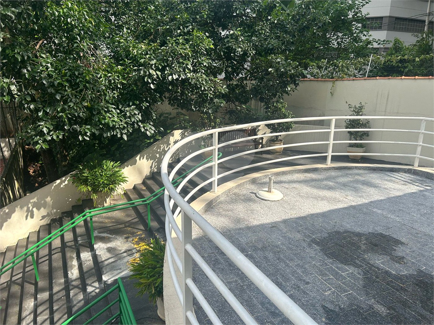 Apartamento à venda com 3 quartos, sendo 1 suíte,  em Vila Andrade, São Paulo, SP
