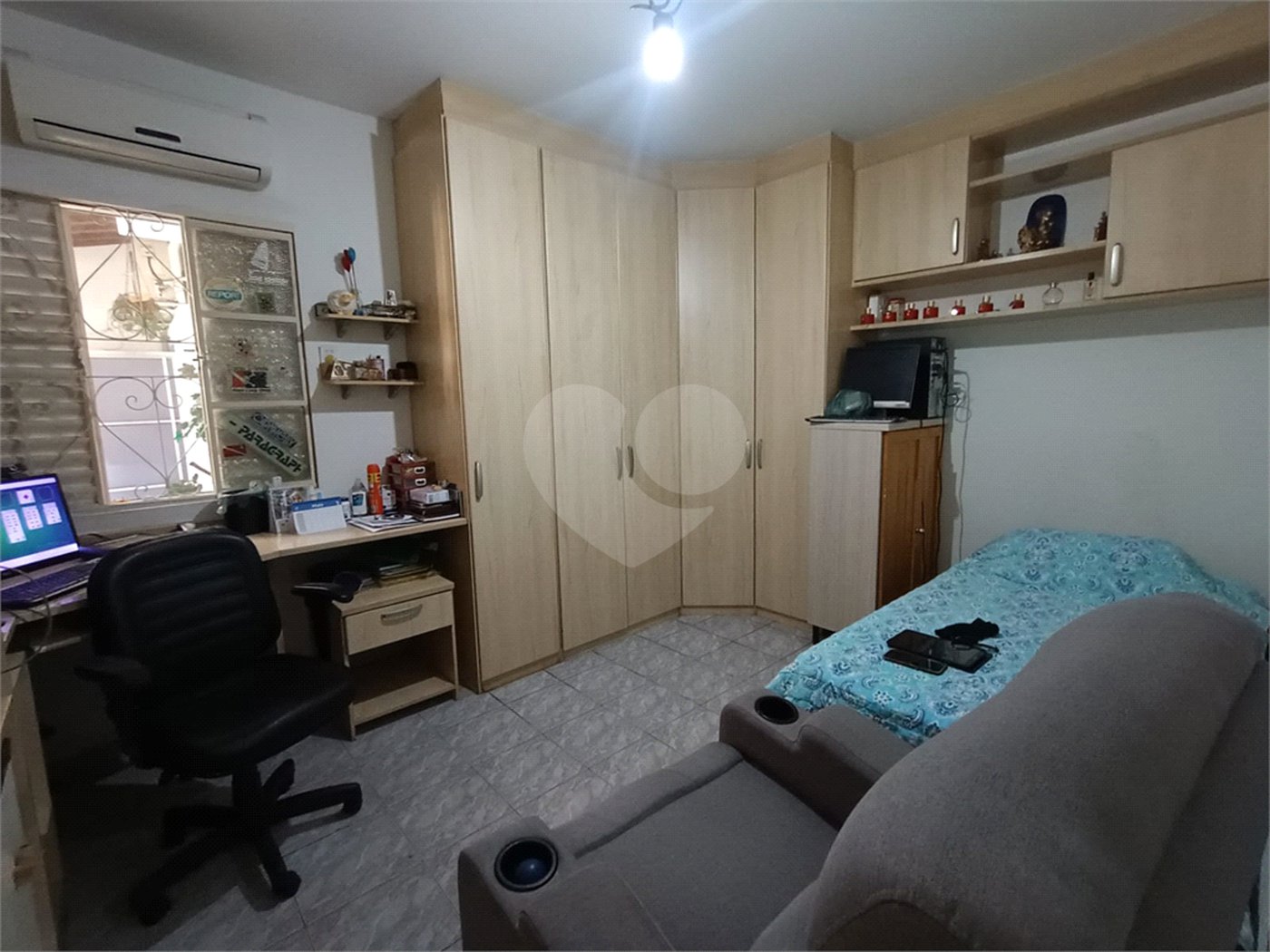 Casa à venda com 4 quartos, sendo 1 suíte,  em Jardim Armênia, Mogi das Cruzes, SP