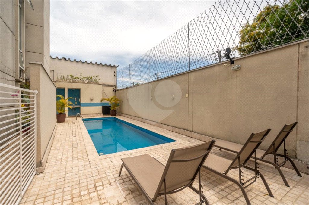 Casa à venda com 4 quartos, sendo 2 suítes, no condomínio Melbourne Residence, São Paulo - SP