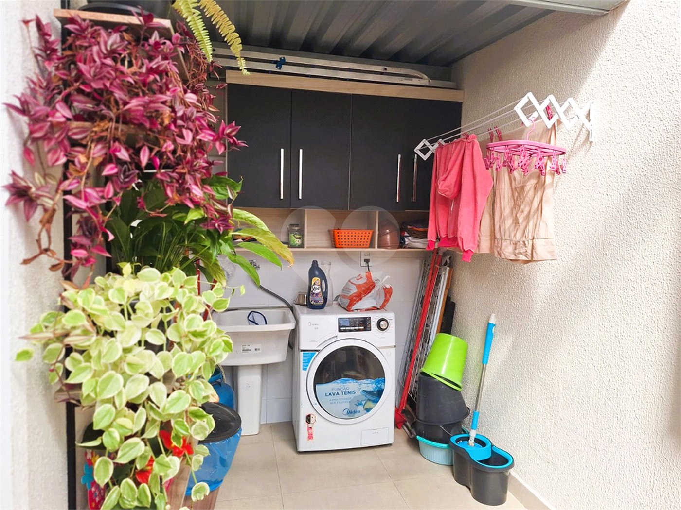 Casa à venda com 2 suítes no condomínio Residencial Américo de Figueiredo, Sorocaba - SP